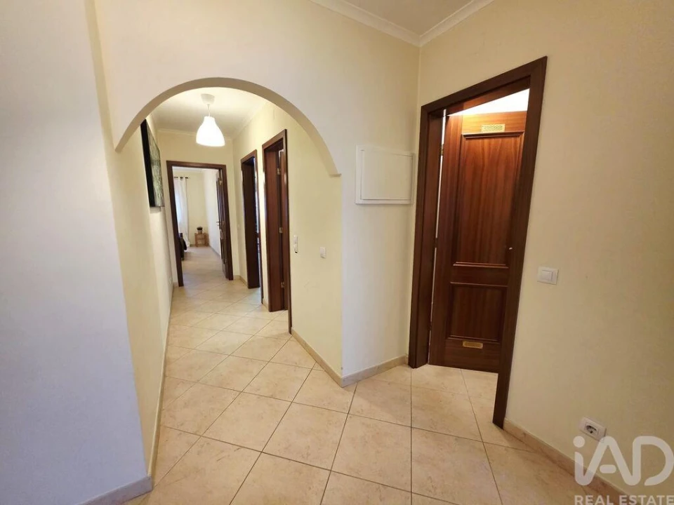 Apartamento T2 para Venda em Olhão Foto 7