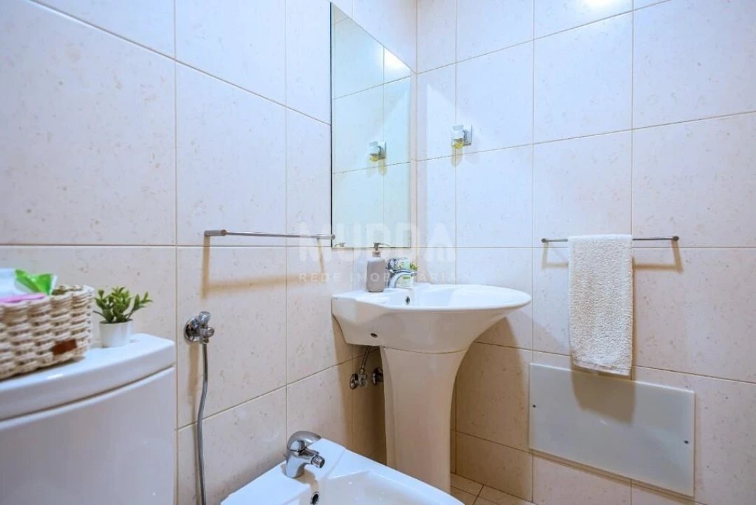 Apartamento T2 para Venda em Arrifana Foto 17