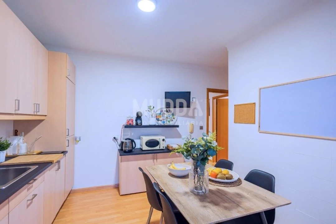 Apartamento T2 para Venda em Arrifana Foto 12