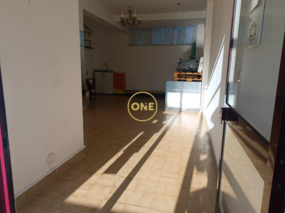 Loja para Venda em Moimenta Foto 1