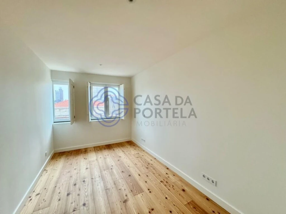 Apartamento T2 para Venda em Cedofeita, Santo Ildefonso, Sé, Miragaia, São Nicolau e Vitória Foto 5