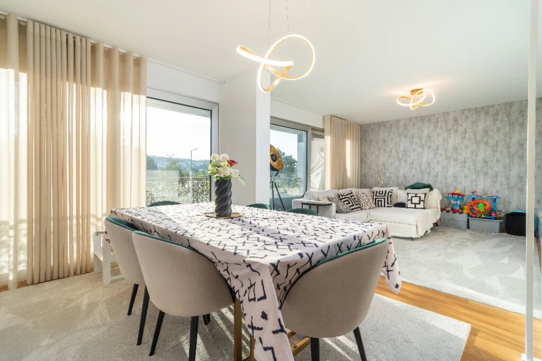 Apartamento T3 para Venda em Santo Antonio dos Olivais Foto 3