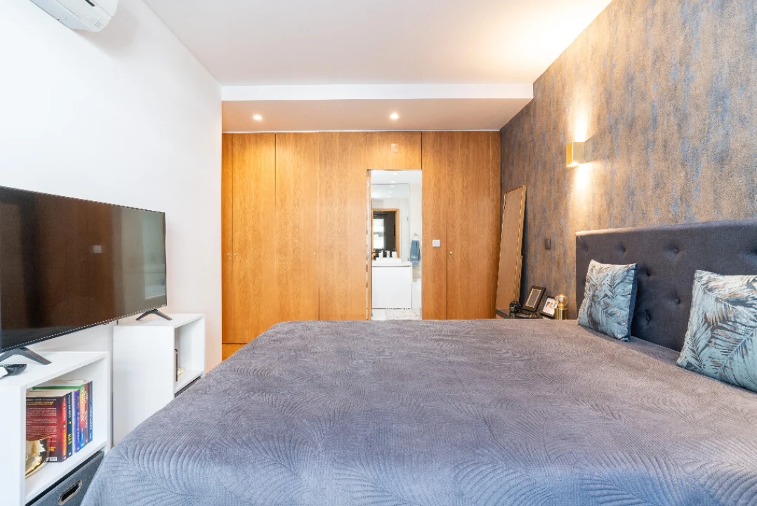 Apartamento T3 para Venda em Santo Antonio dos Olivais Foto 9