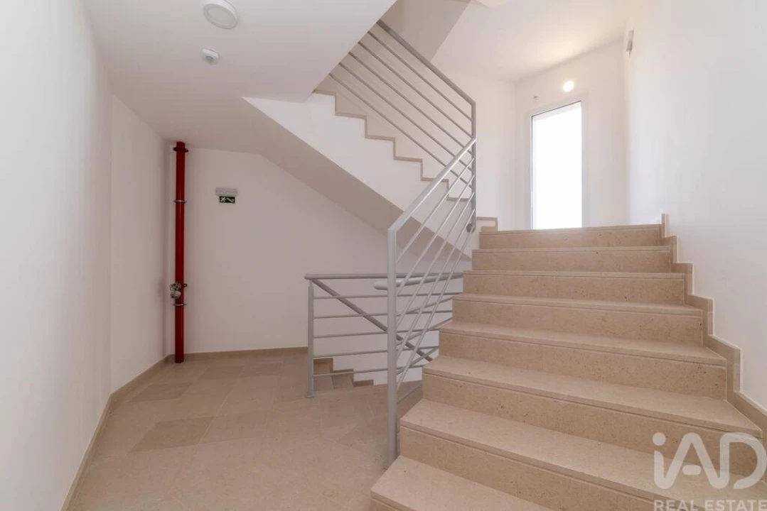 Apartamento T2 para Venda em Tavarede Foto 12