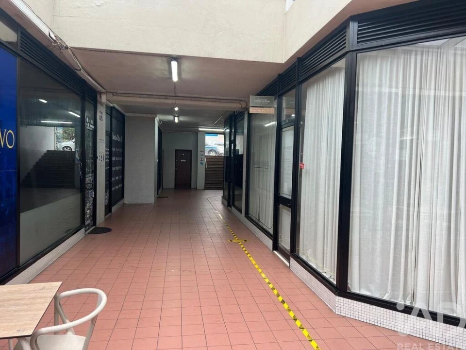 Loja para Arrendamento em Bonfim Foto 4