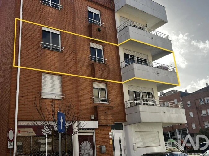 Apartamento T3 para Arrendamento em Condeixa-A-Velha e Condeixa-A-Nova Foto 2