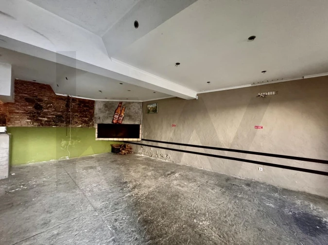 Prédio para Venda em Alvalade Foto 18