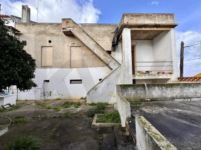 Prédio para Venda em Alvalade Foto 8