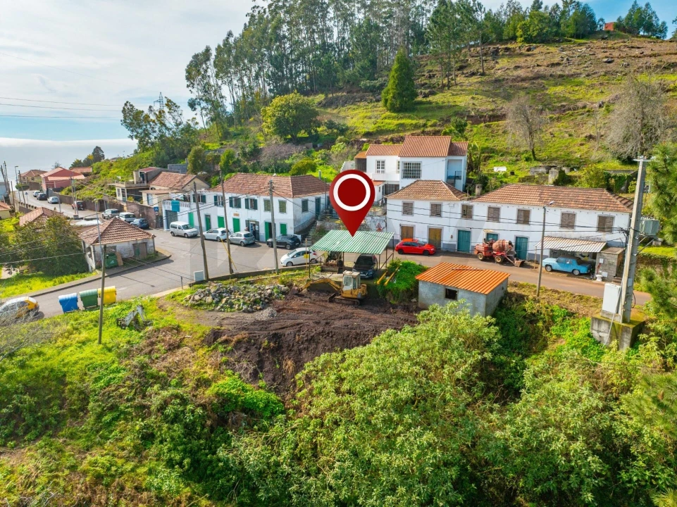 Terreno para Venda em Caniço Foto 12