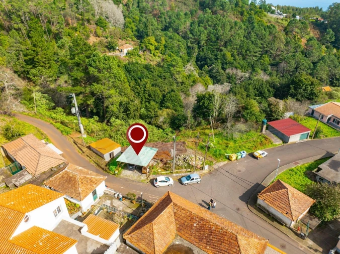 Terreno para Venda em Caniço Foto 10