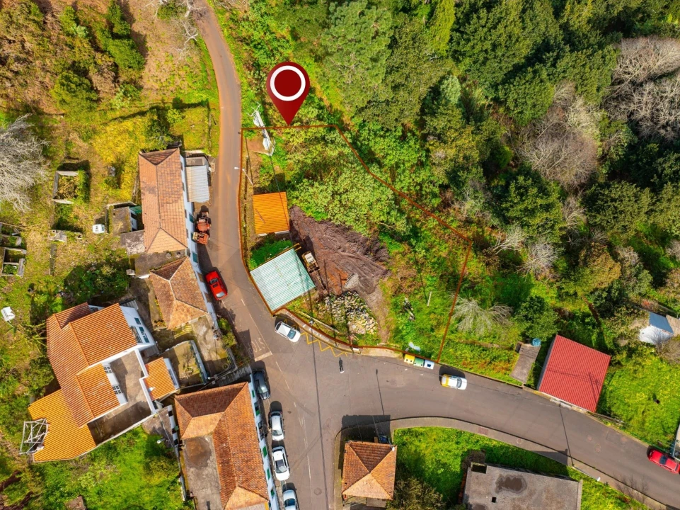 Terreno para Venda em Caniço Foto 14