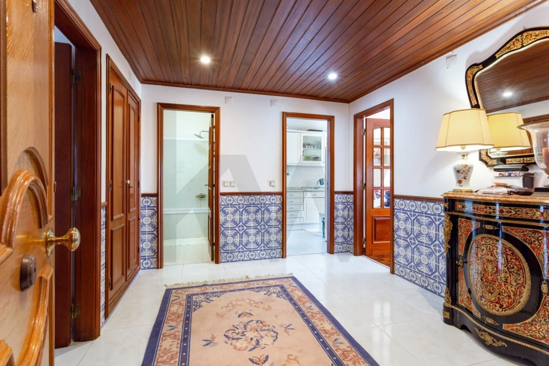 Apartamento T2 para Venda em Massamá e Monte Abraão Foto 16