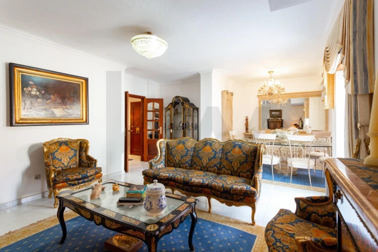 Apartamento T2 para Venda em Massamá e Monte Abraão Foto 1