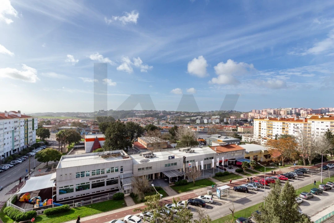 Apartamento T2 para Venda em Massamá e Monte Abraão Foto 30