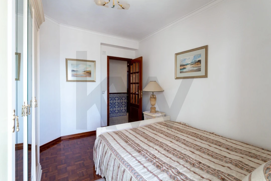 Apartamento T2 para Venda em Massamá e Monte Abraão Foto 28