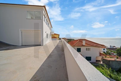 Moradia T3 para Venda em Santa Cruz