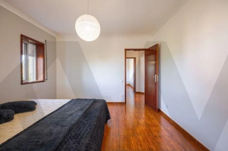 Moradia T6 para Venda em Milheiros de Poiares Foto 23