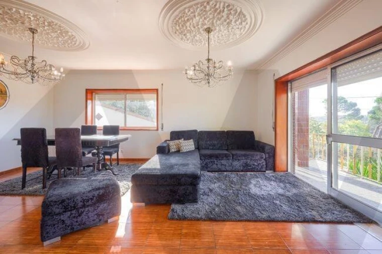 Moradia T6 para Venda em Milheiros de Poiares Foto 6