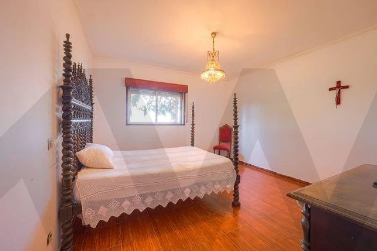 Moradia T6 para Venda em Milheiros de Poiares Foto 34