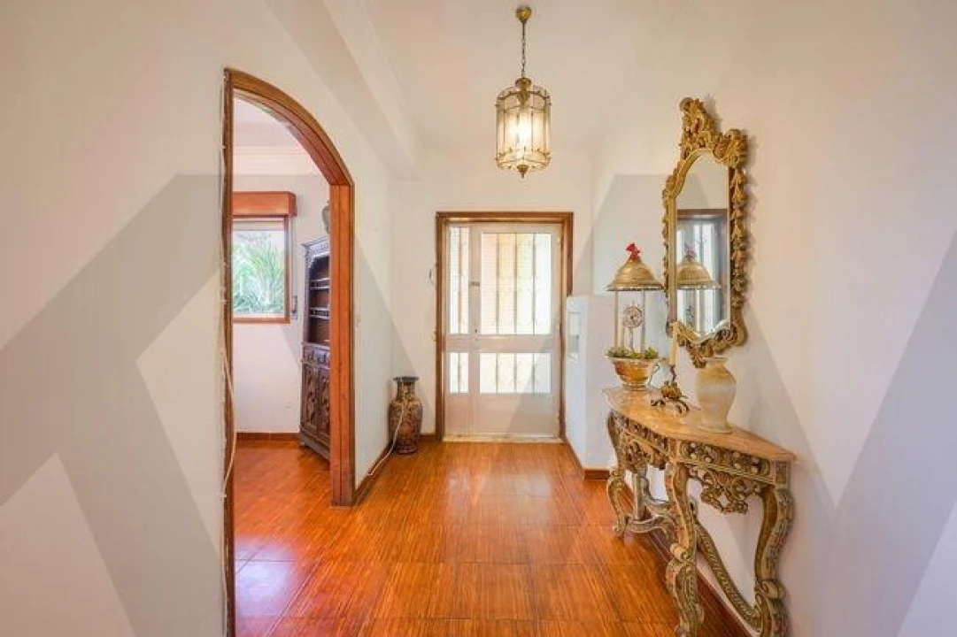 Moradia T6 para Venda em Milheiros de Poiares Foto 30