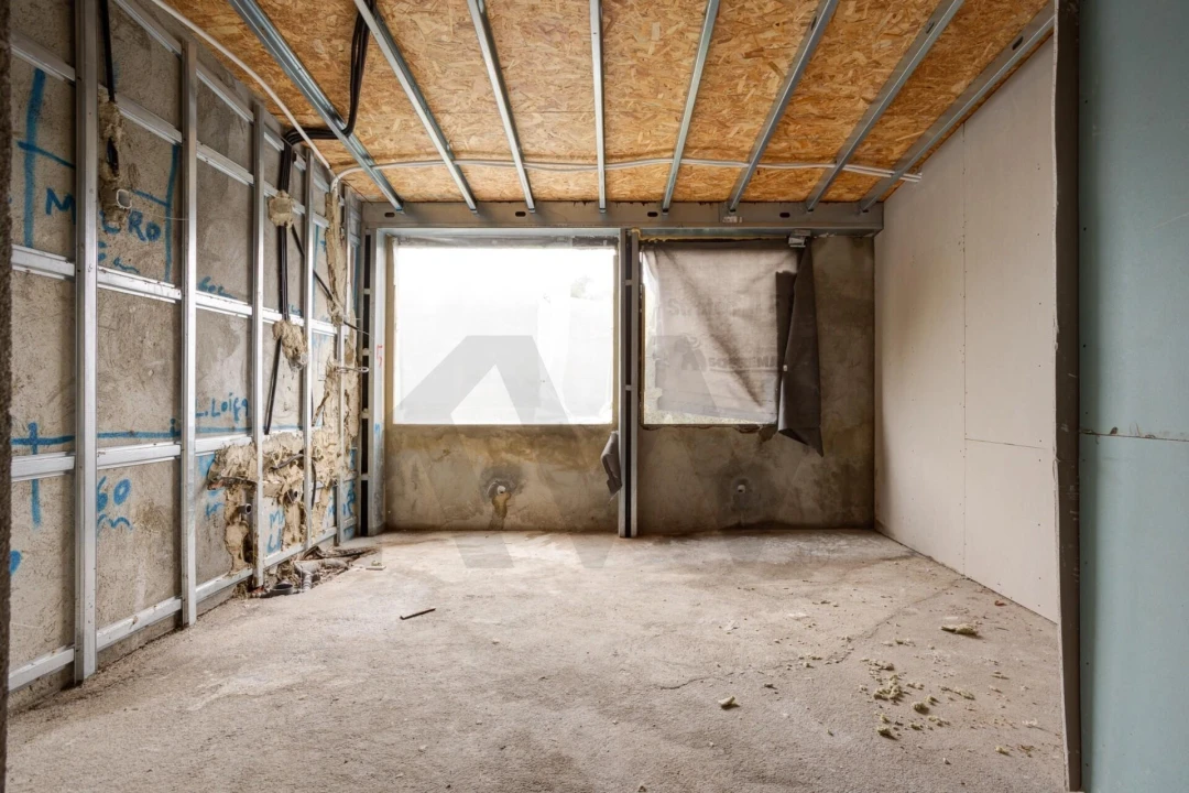 Apartamento T1 para Venda em Camarate, Unhos e Apelação Foto 5