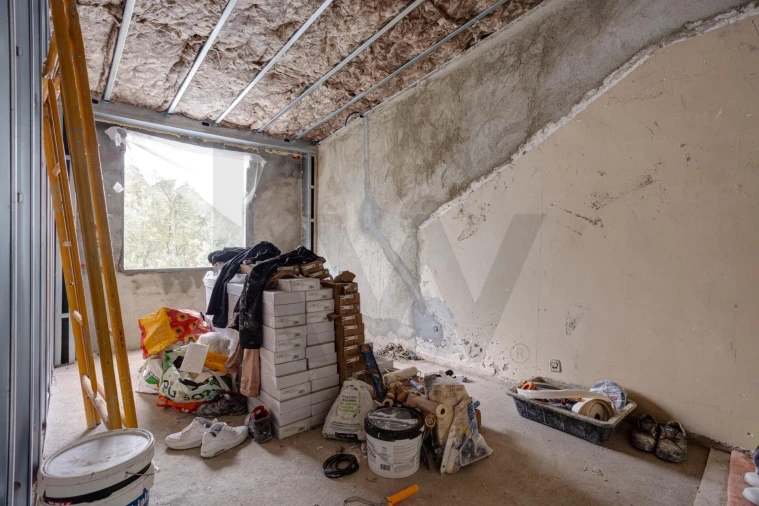 Apartamento T1 para Venda em Camarate, Unhos e Apelação Foto 9