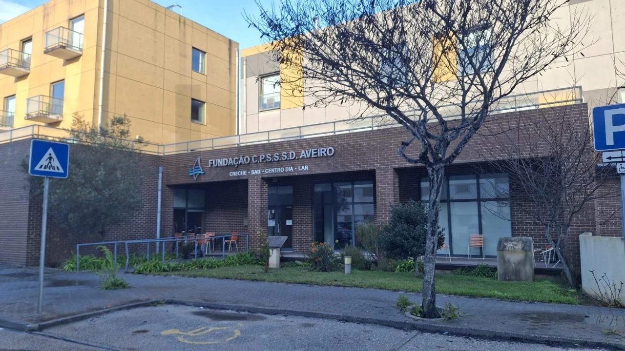 Apartamento T3 para Arrendamento em Aradas Foto 34