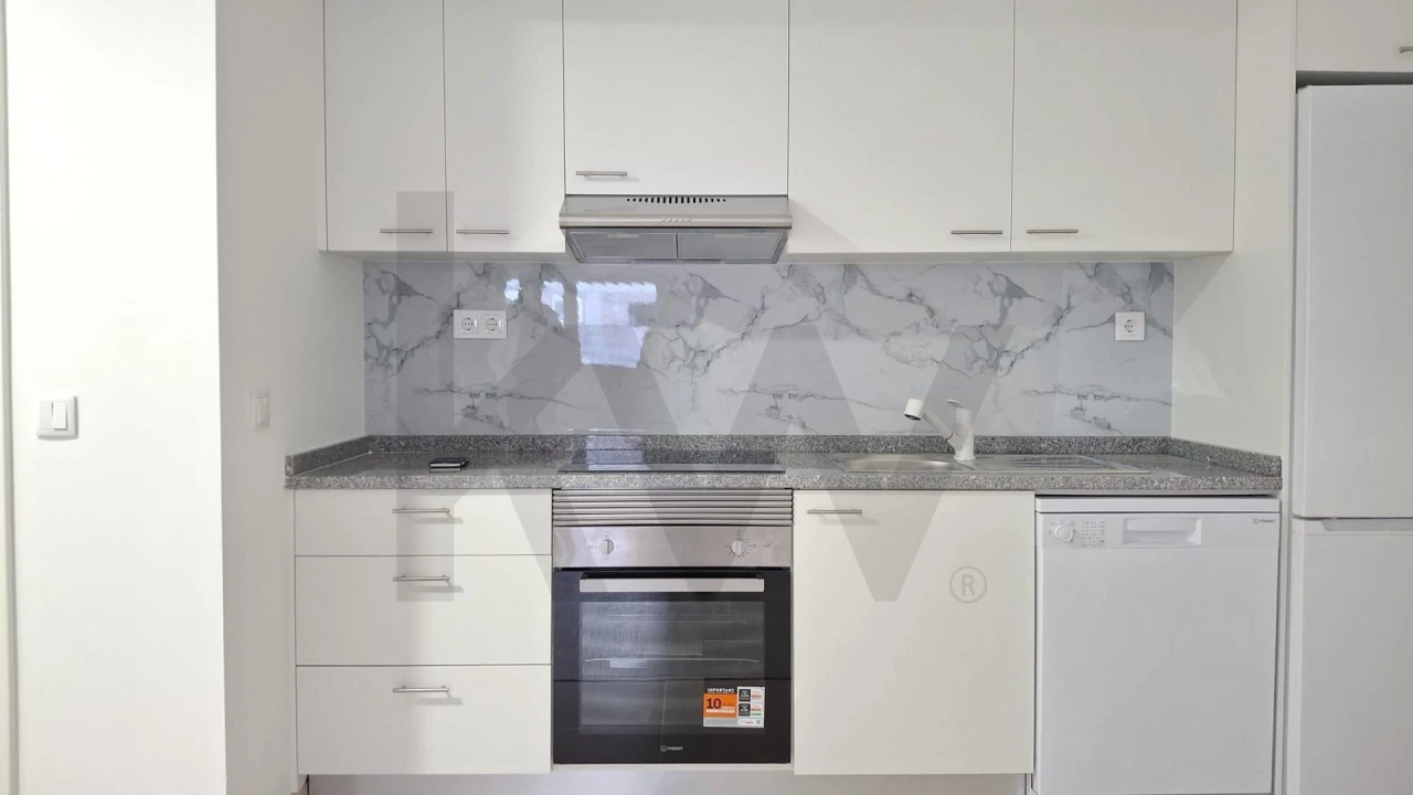 Apartamento T3 para Arrendamento em Aradas Foto 2