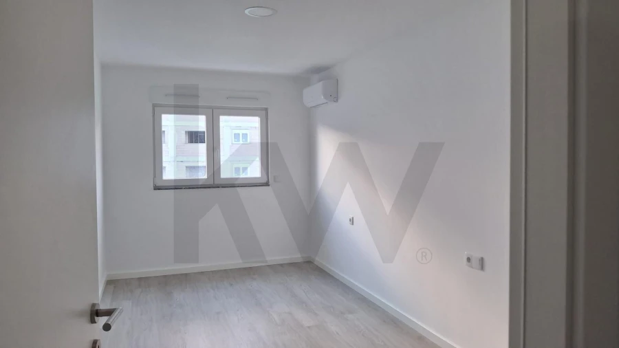 Apartamento T3 para Arrendamento em Aradas Foto 4