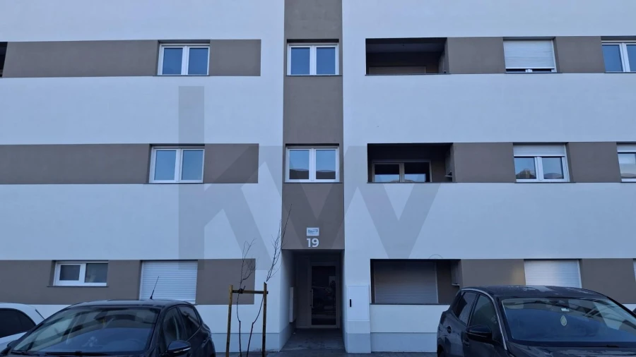 Apartamento T3 para Arrendamento em Aradas Foto 36