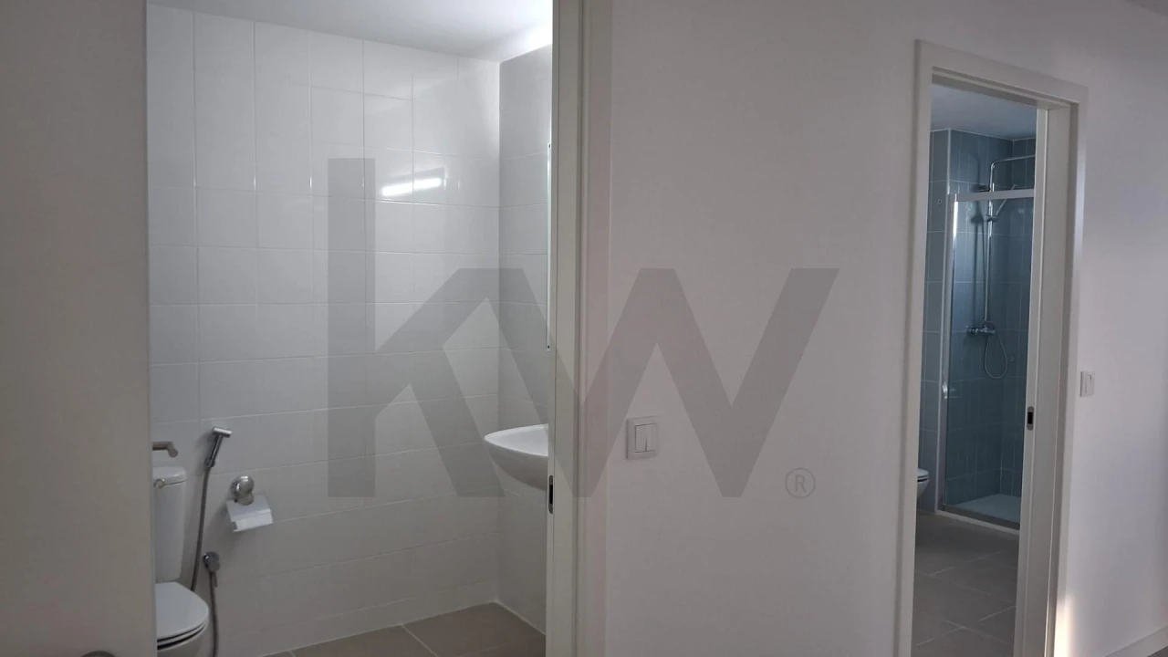 Apartamento T3 para Arrendamento em Aradas Foto 7