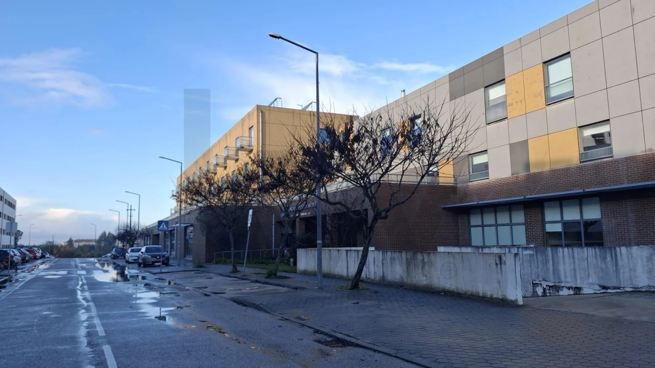 Apartamento T3 para Arrendamento em Aradas Foto 37