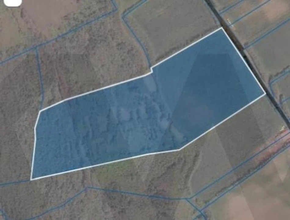 Terreno para Venda em Fenais da Ajuda Foto 4