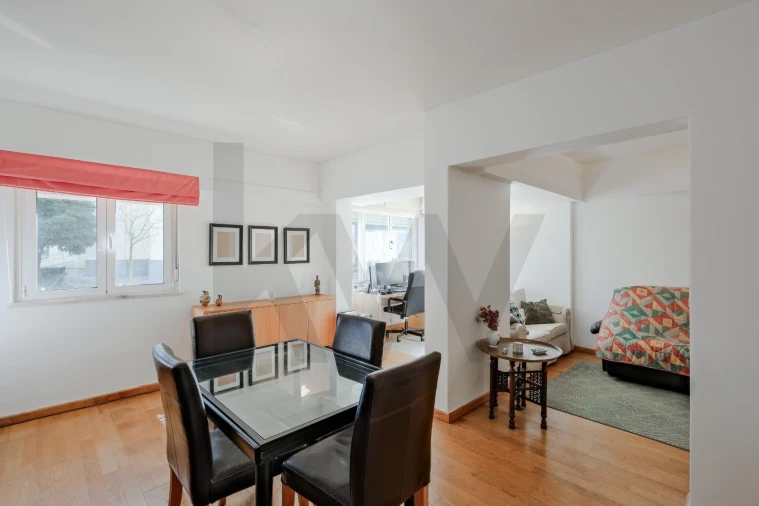 Apartamento T2 para Arrendamento em Carcavelos e Parede Foto 4