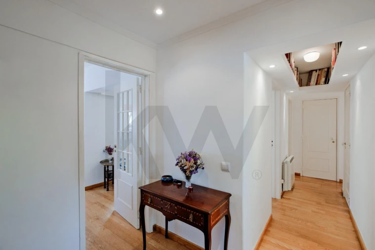 Apartamento T2 para Arrendamento em Carcavelos e Parede Foto 6