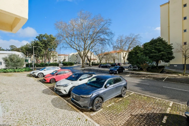 Apartamento T2 para Arrendamento em Carcavelos e Parede Foto 27