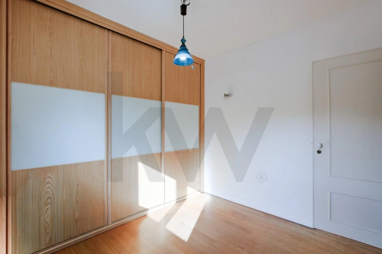 Apartamento T2 para Arrendamento em Carcavelos e Parede Foto 21