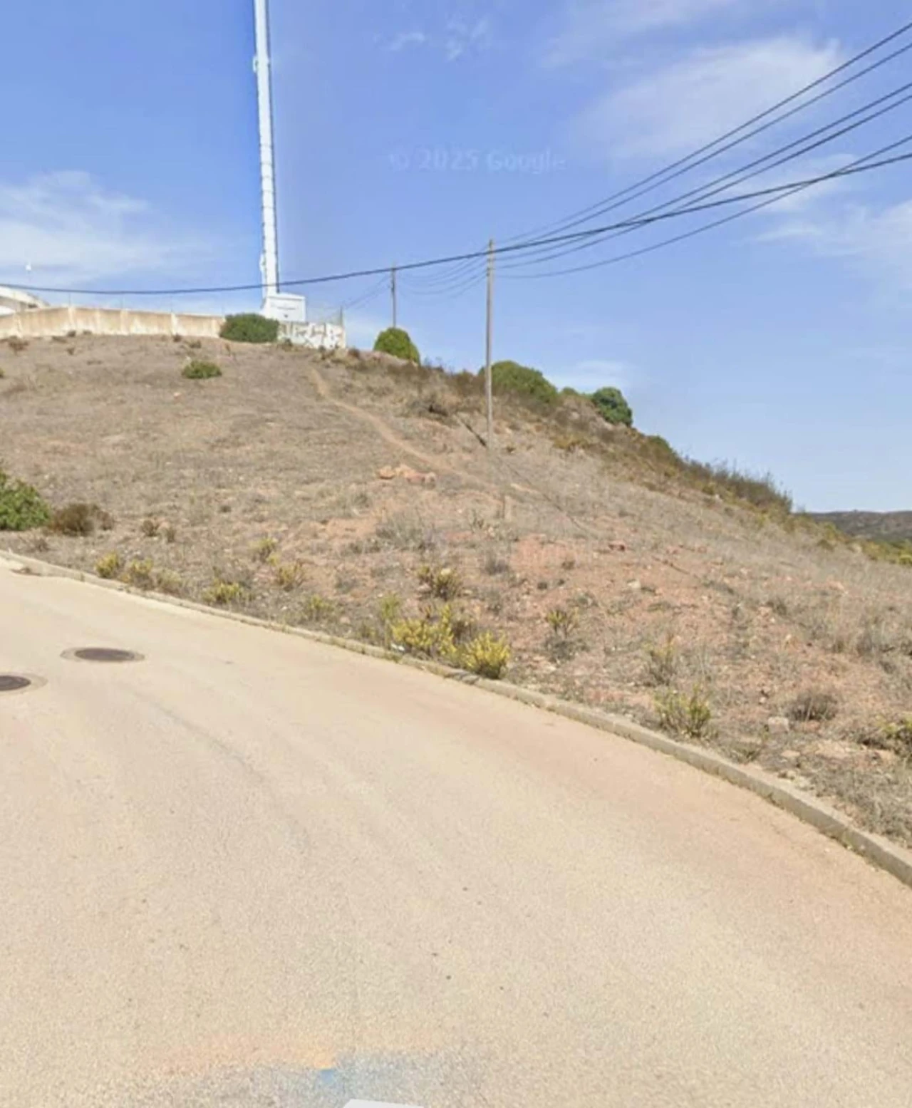 Terreno para Venda em Budens Foto 3