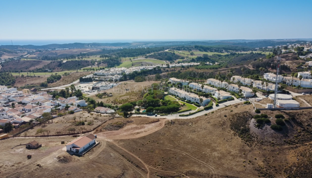 Terreno para Venda em Budens Foto 10