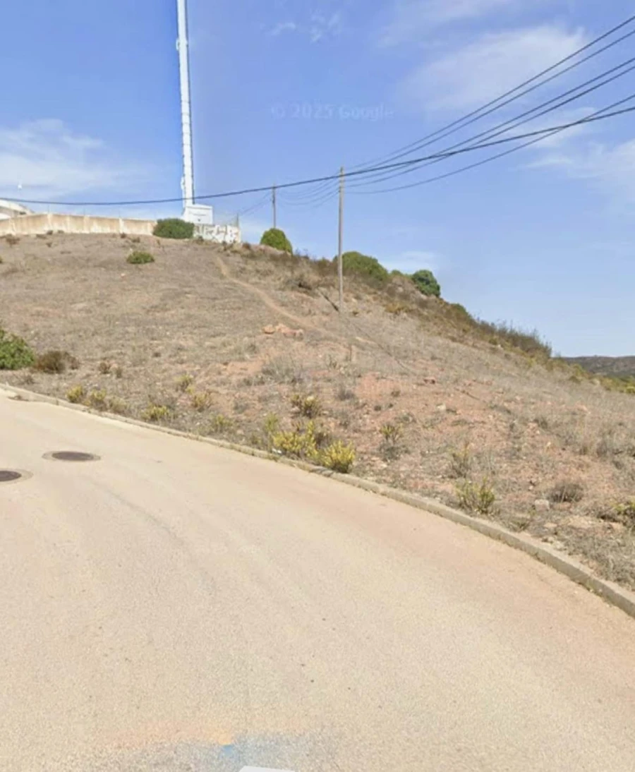 Terreno para Venda em Budens Foto 3