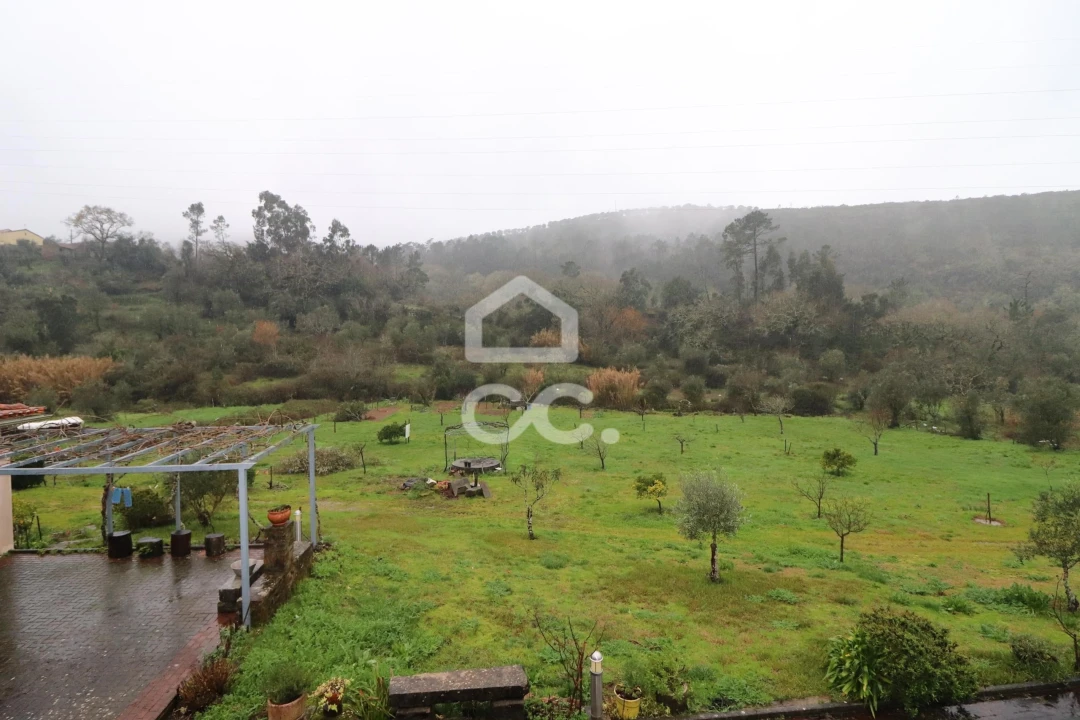 Moradia T3 para Venda em Pousaflores Foto 6