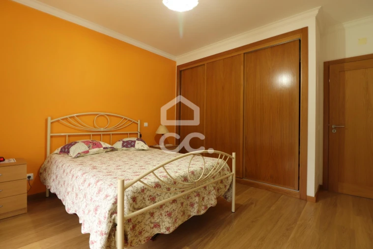 Moradia T3 para Venda em Pousaflores Foto 18