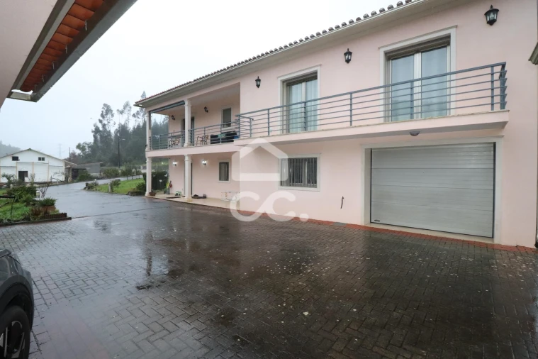 Moradia T3 para Venda em Pousaflores Foto 27