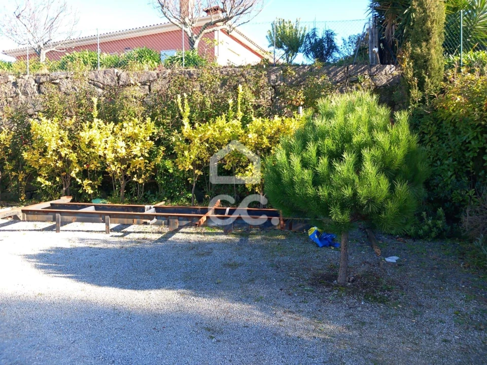 Moradia T4 para Venda em Revelhe Foto 27