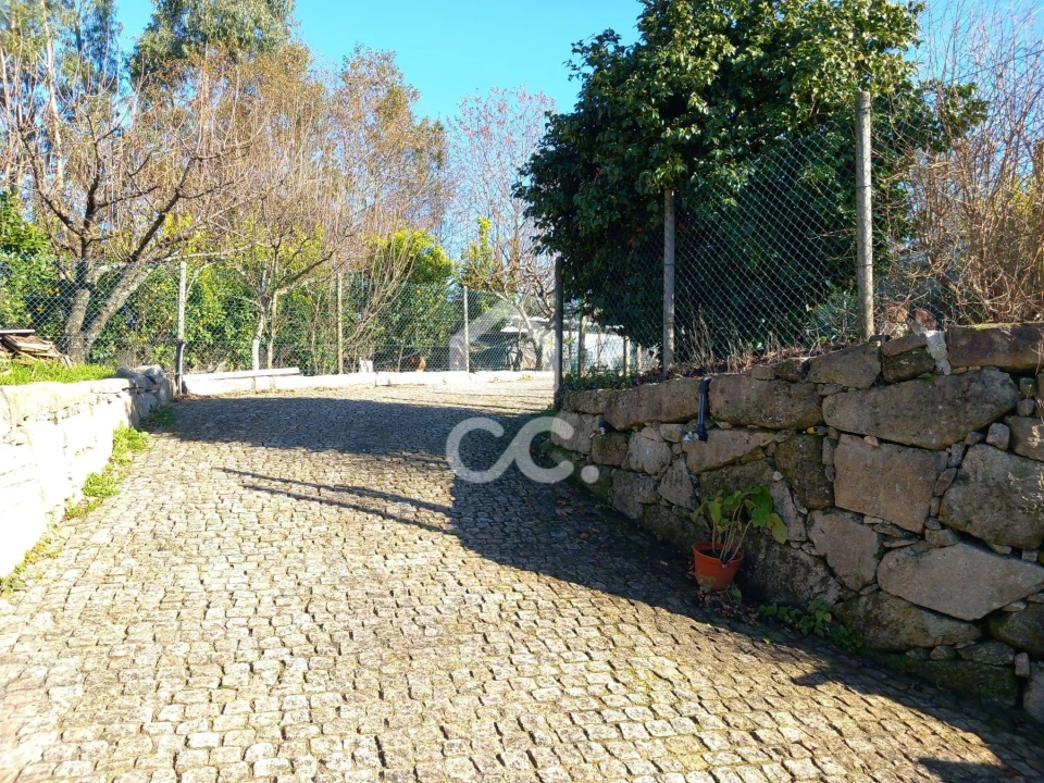 Moradia T4 para Venda em Revelhe Foto 23