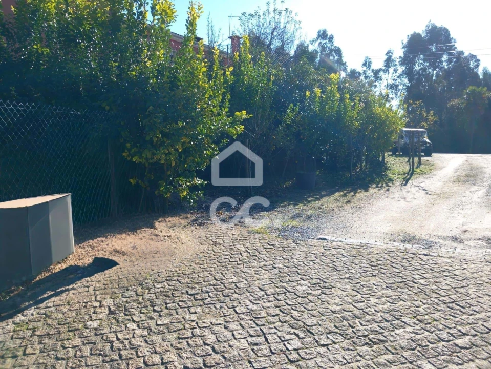 Moradia T4 para Venda em Revelhe Foto 26