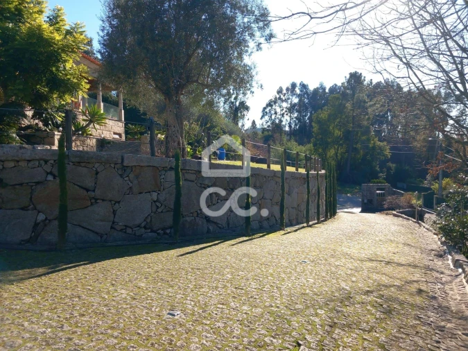 Moradia T4 para Venda em Revelhe Foto 4