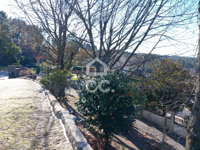 Moradia T4 para Venda em Revelhe Foto 31