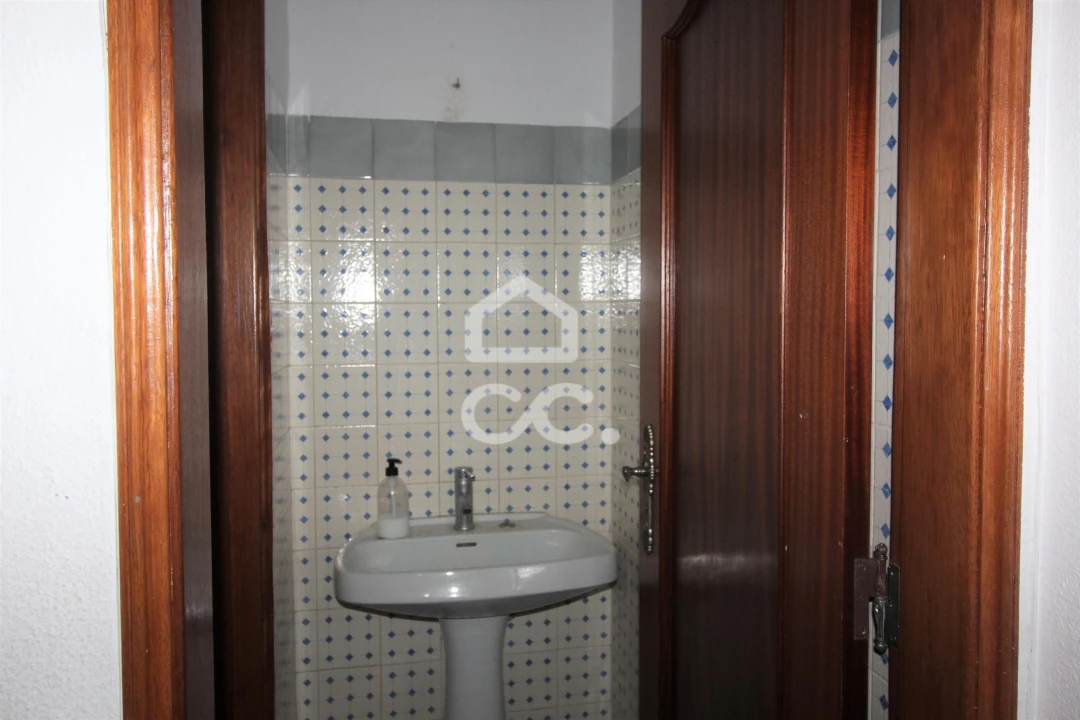 Negócio para Arrendamento em Amora Foto 10