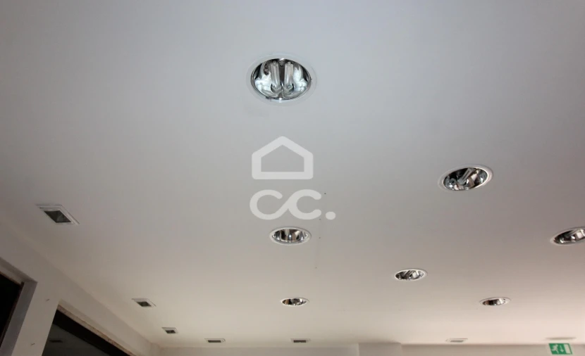 Negócio para Arrendamento em Amora Foto 15